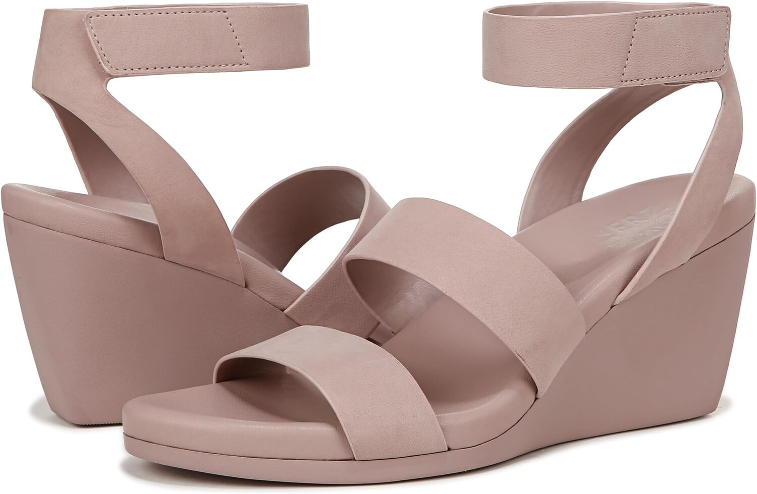 

Сандалии Naturalizer Genn-Ignite, цвет Thistle Purple Leather