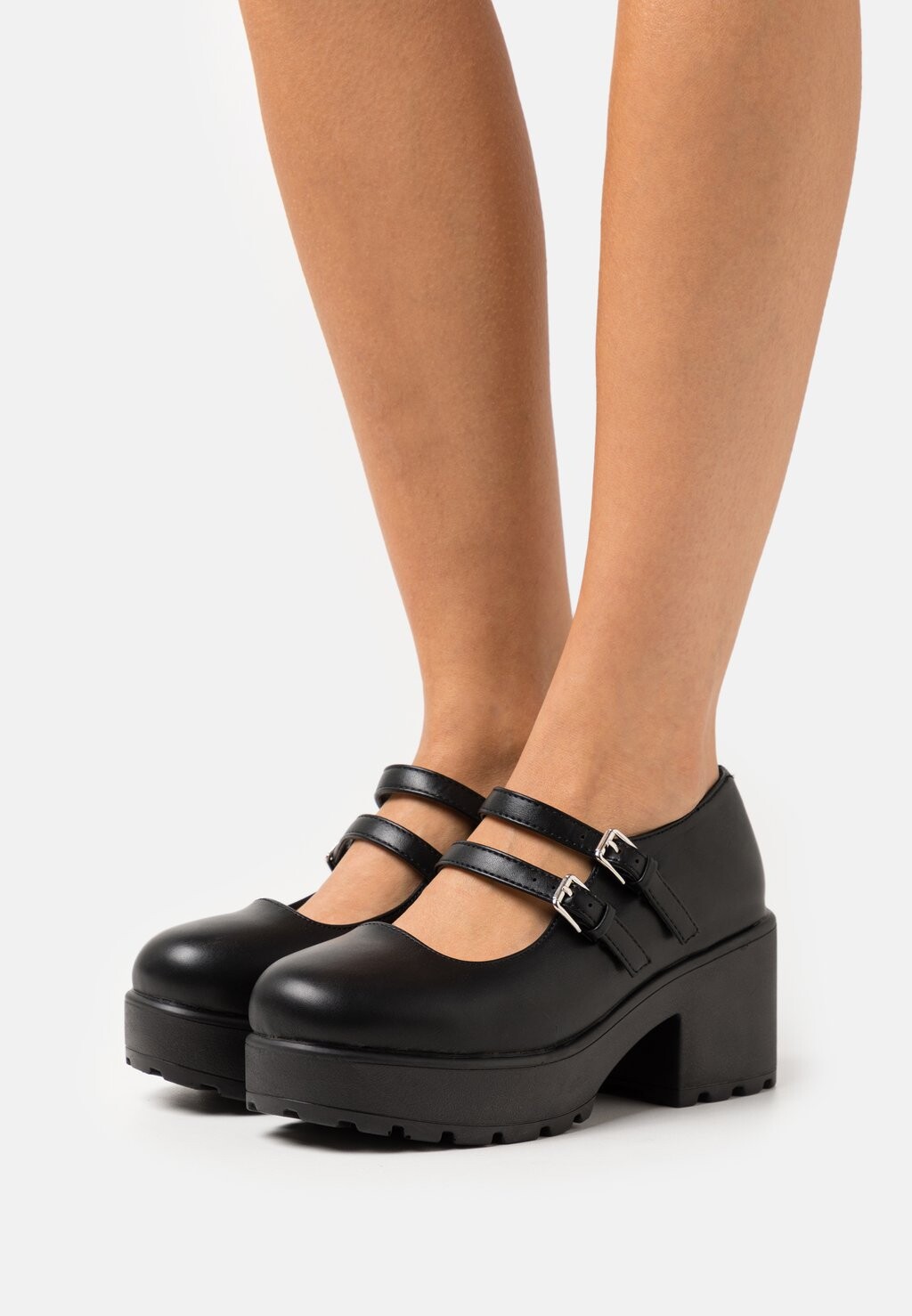 

Туфли на платформе Koi Footwear, черный
