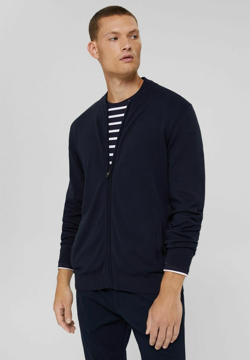 

Кардиган Esprit