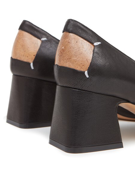 

Туфли-лодочки с декором и четырьмя стежками. Maison Margiela, черный