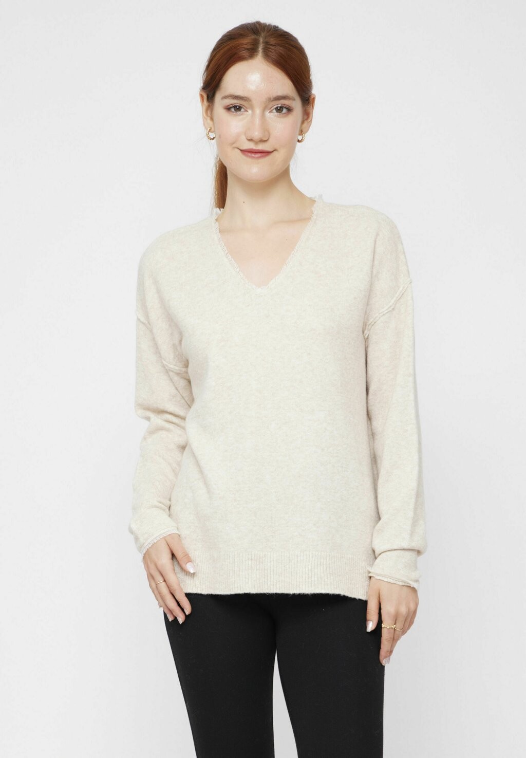 

Вязаный свитер VICCI Germany, цвет beige