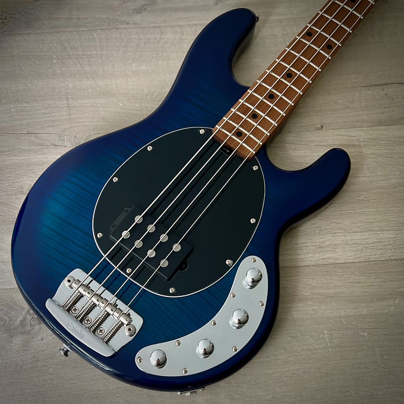 

Басс гитара Sterling by Music Man Stingray RAY34FM Flame Maple 4-String Bass, Neptune Blue