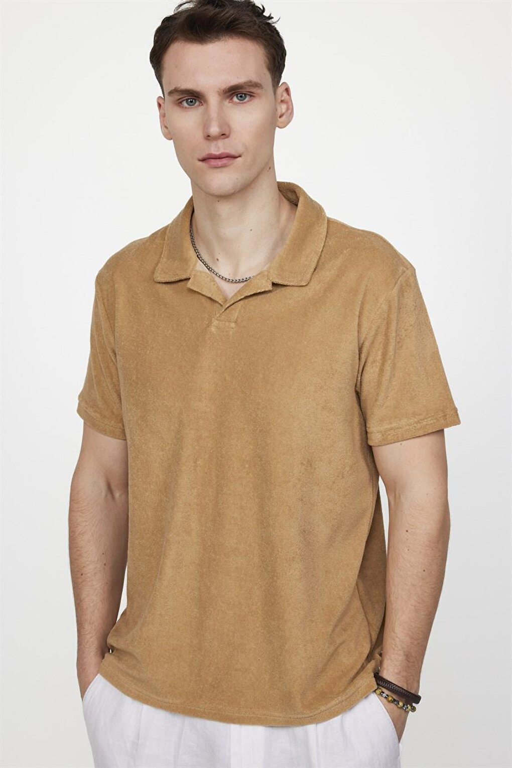 Мужская футболка поло с воротником поло из махровой ткани приталенного кроя TUDORS, бежевый