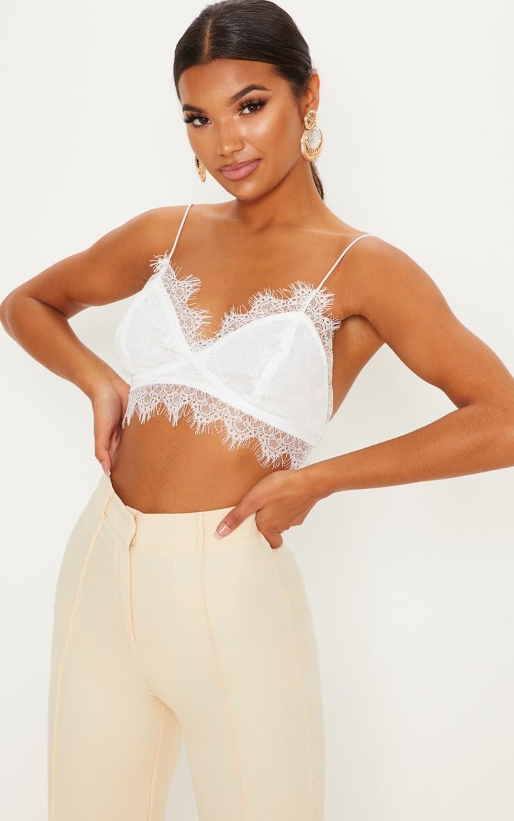 

PrettyLittleThing Белый кружевной бюстгальтер с завязками на спине Amelie