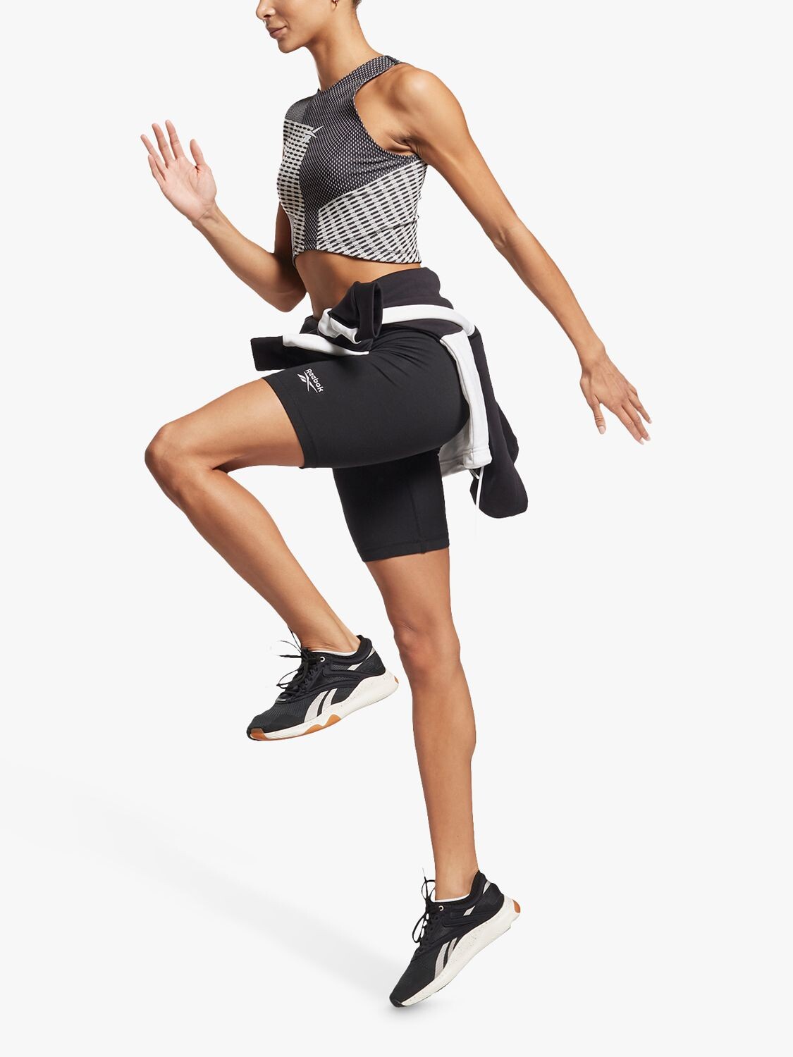 

Спортивные шорты с логотипом Reebok Identity