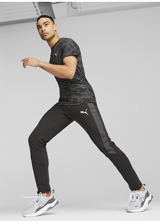 

Черные мужские спортивные штаны стандартного кроя Puma