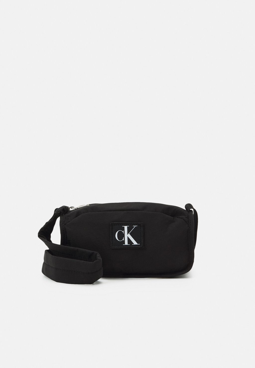 

Сумка через плечо Calvin Klein Jeans, черный