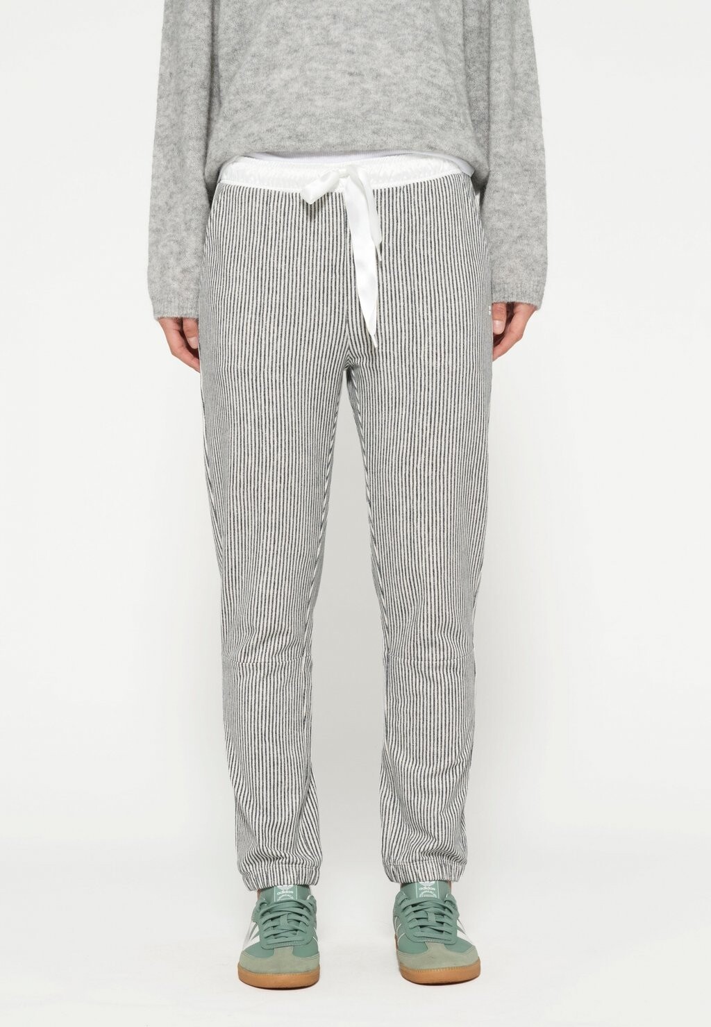 

Спортивные брюки BOTTOMS CROPPED JOGGER STRIPE 10DAYS, белый