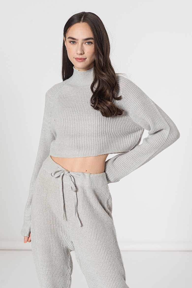 

Укороченный свитер в рубчик Missguided, серый