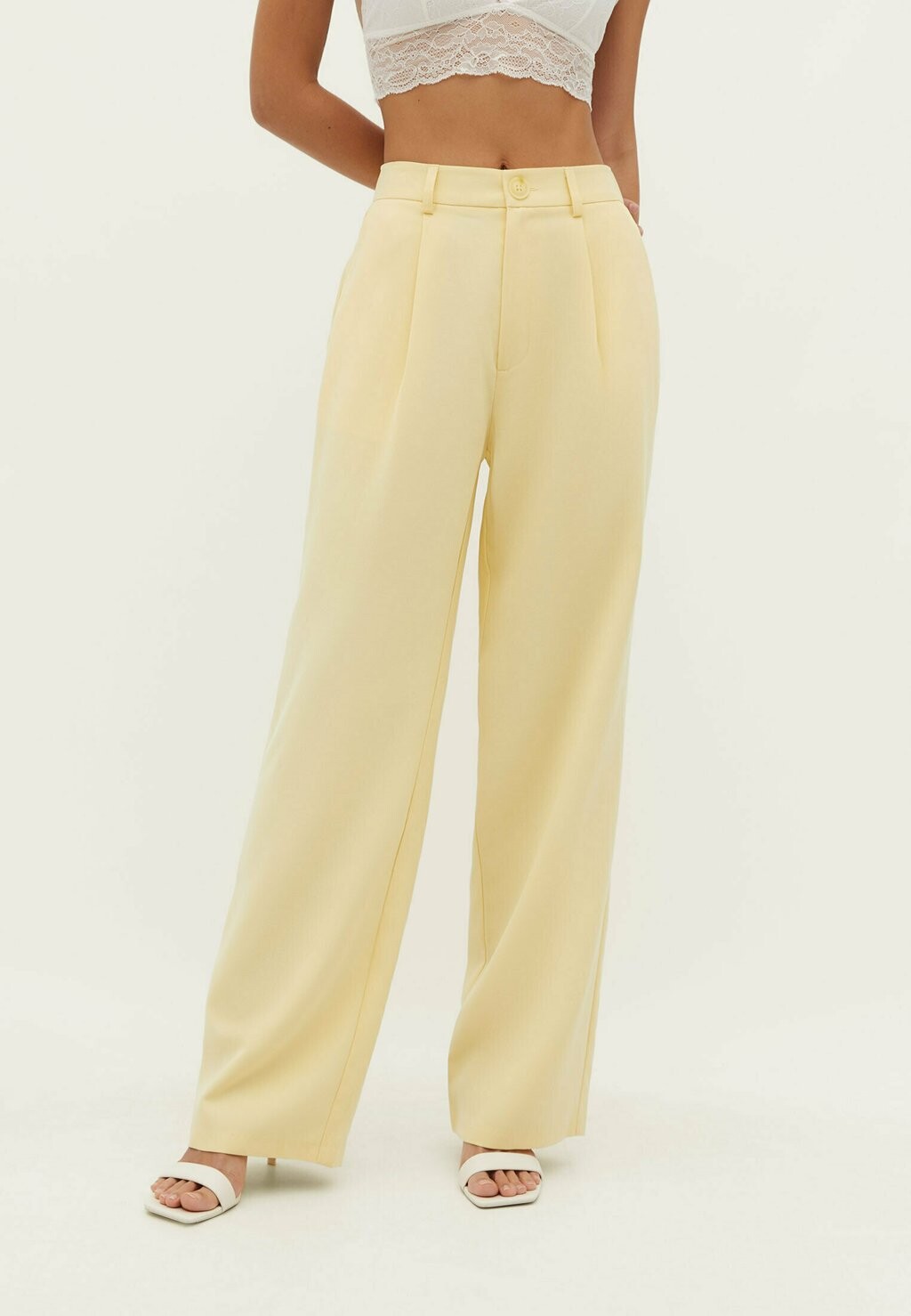 

Брюки Stradivarius, желтый