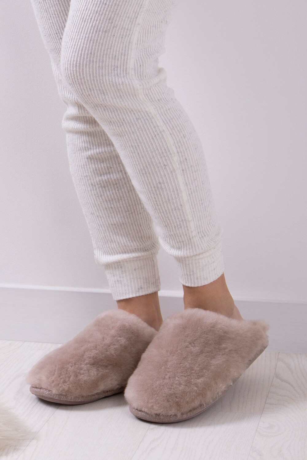 

Женские тапочки Louise из овчины Just Sheepskin
