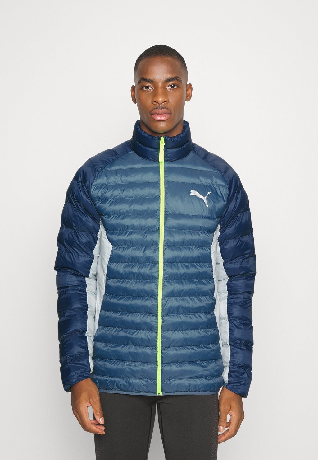 

Спортивная куртка Puma