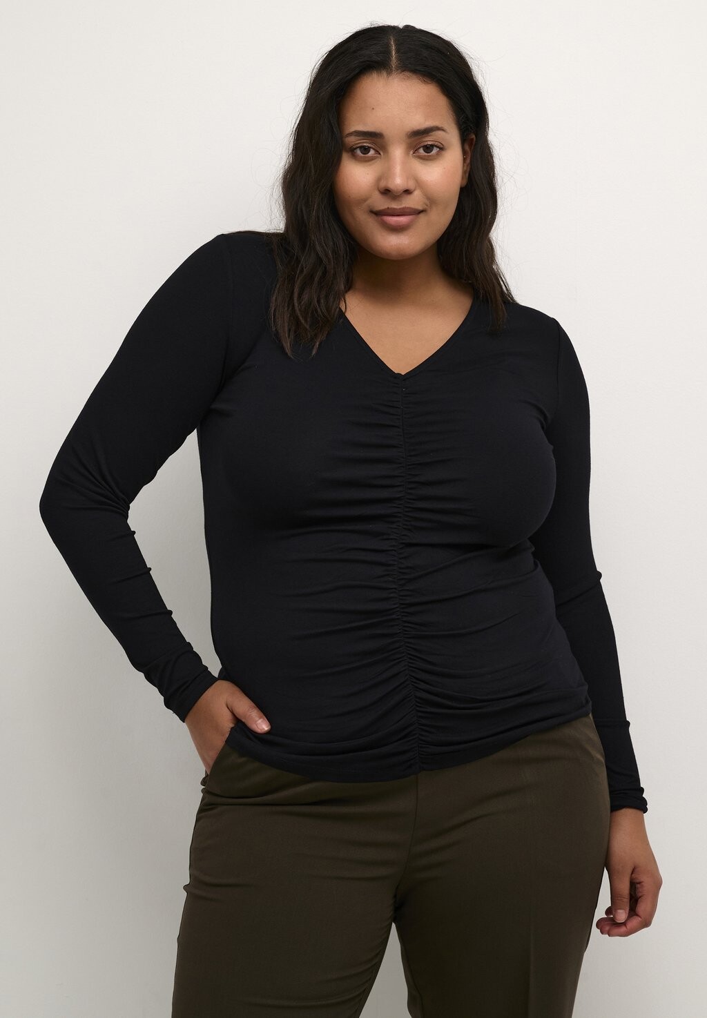 

Футболка с длинным рукавом Olive Kaffe Curve, цвет black deep