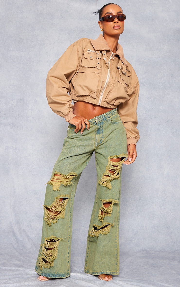PrettyLittleThing Потертые джинсы с экстремально широкими штанинами винтажного зеленого оттенка