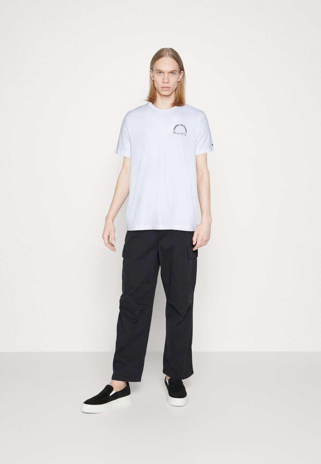 

Футболка с принтом SHADOW TEE UNISEX Tommy Hilfiger, оптический белый