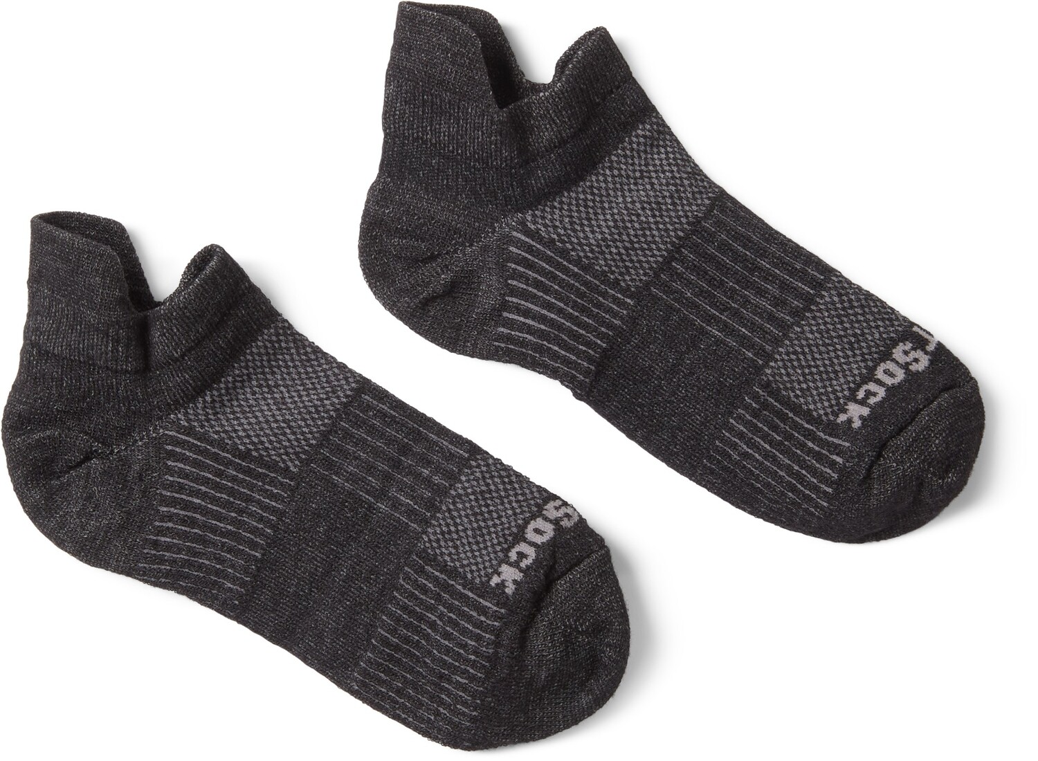 Носки CoolMesh II с выступом на спине WRIGHTSOCK, черный