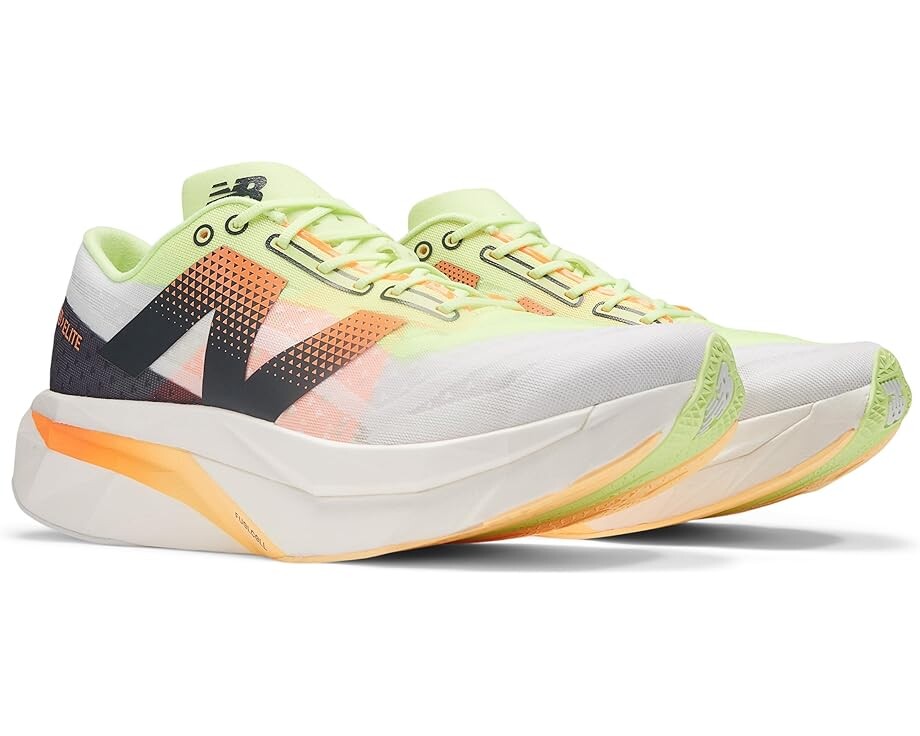 Кроссовки New Balance FuelCell SuperComp Elite v4, белый