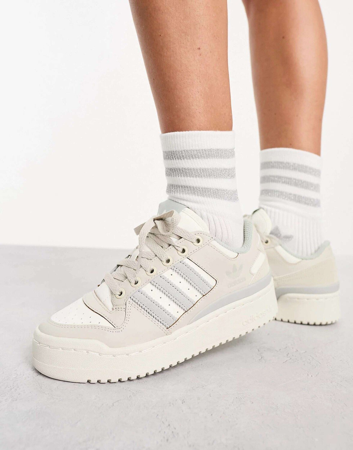 

Кроссовки adidas Originals Forum Bold цвета оксида алюминия/белого цвета