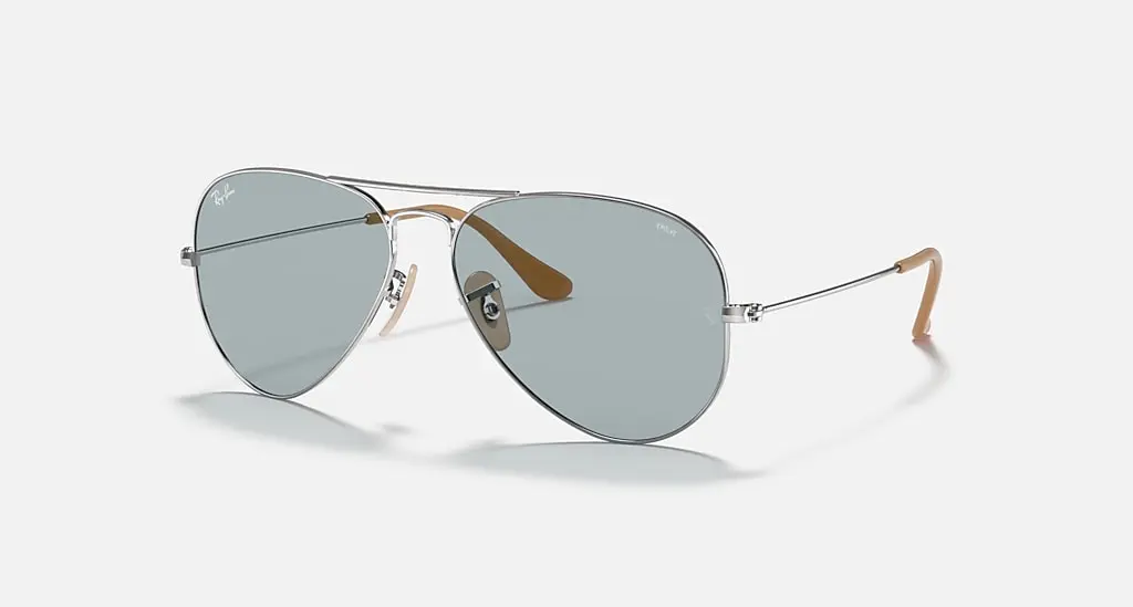 

Солнцезащитные очки Ray-Ban AVIATOR WASHED EVOLVE, фотохромный синий