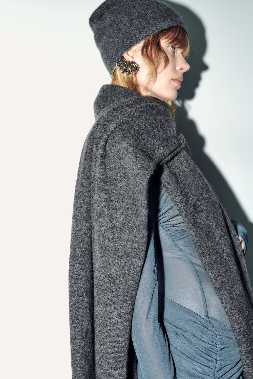 

Кашемировая шапка ZARA, серый
