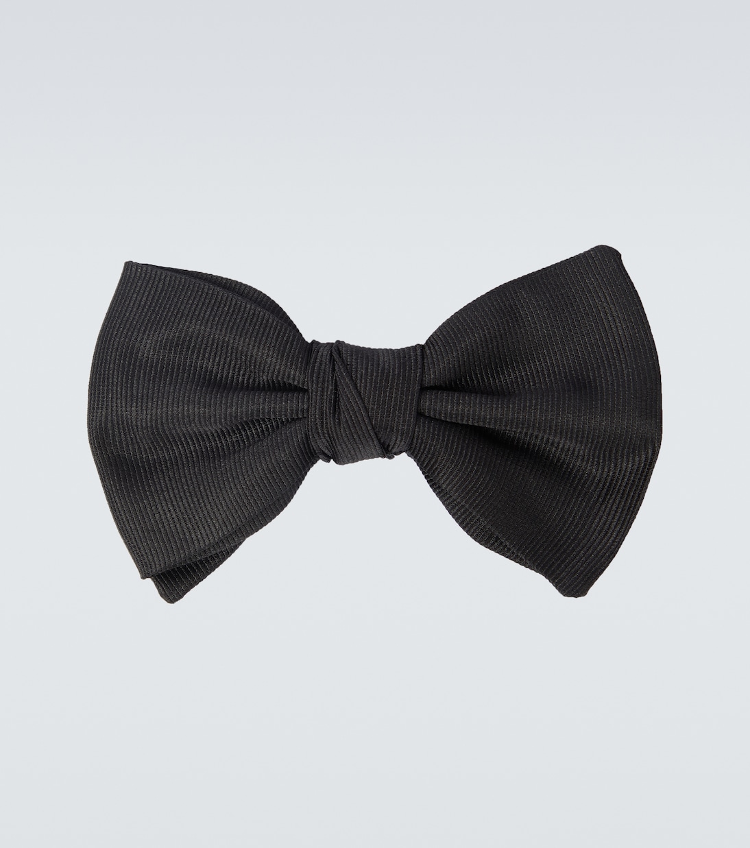 Шелковый галстук-бабочка Giorgio Armani, черный цена и фото