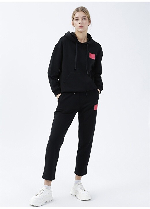 

Спортивные штаны Armani Exchange