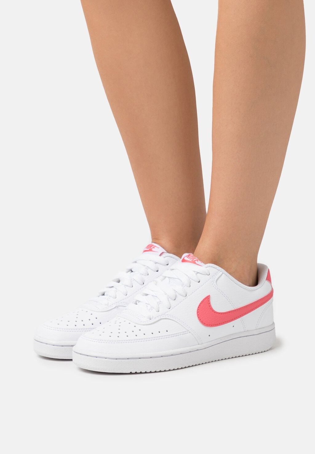 

Кроссовки Nike Court Vision, белый / морской коралл