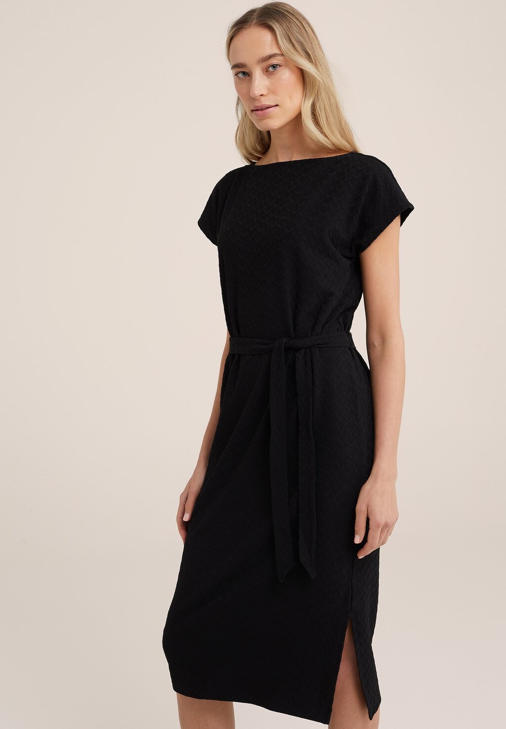 

Повседневное платье WE Fashion, цвет black