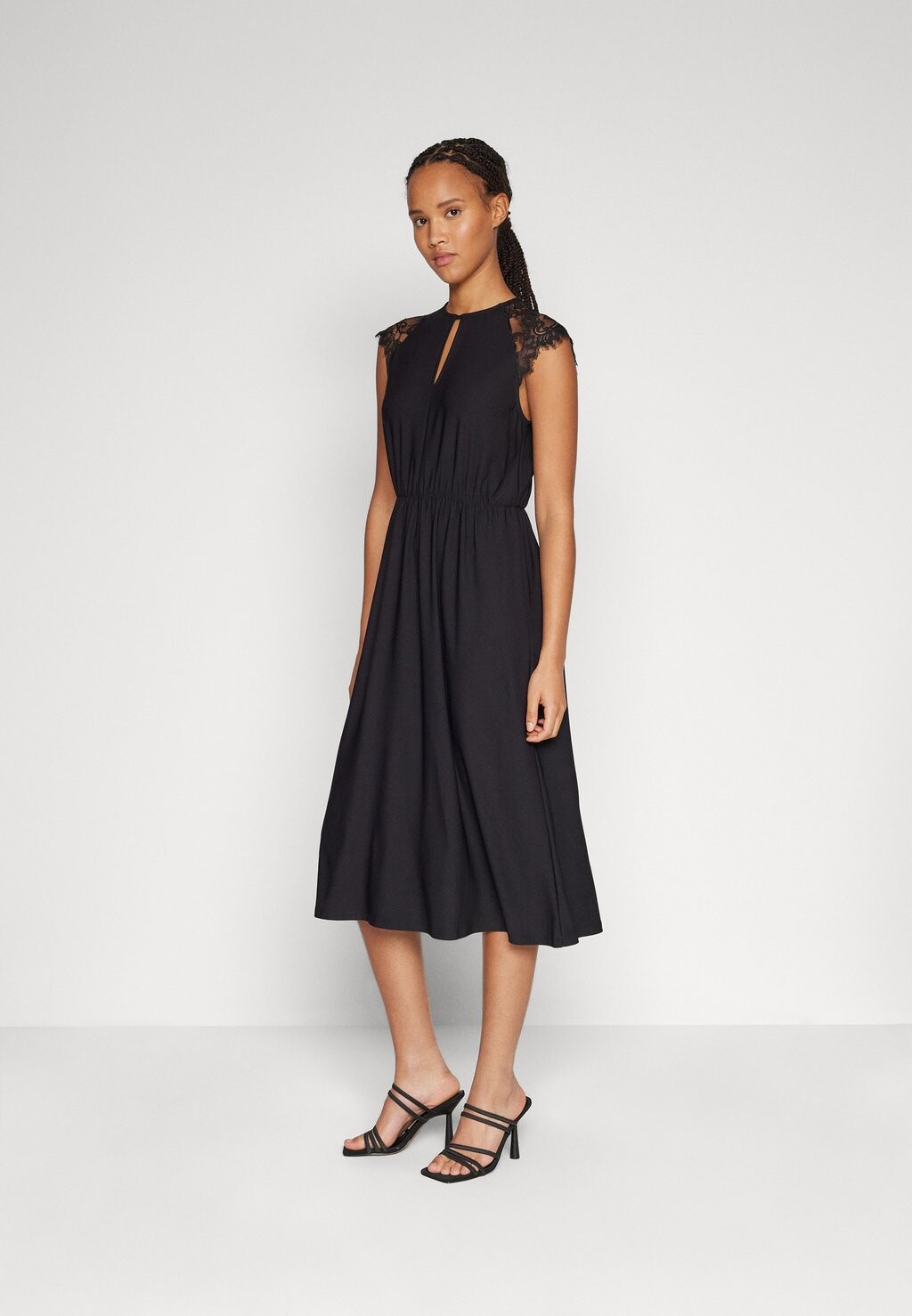 

Элегантное платье Vmmilla Calf Dress Vero Moda, черный