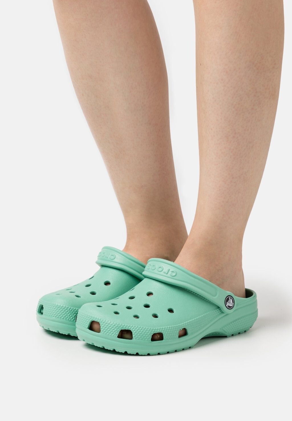 

Шлепанцы Crocs