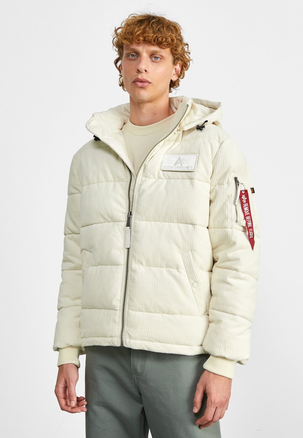 

Куртка Alpha Industries ПУФФЕР ШНУР, цвет jet stream white