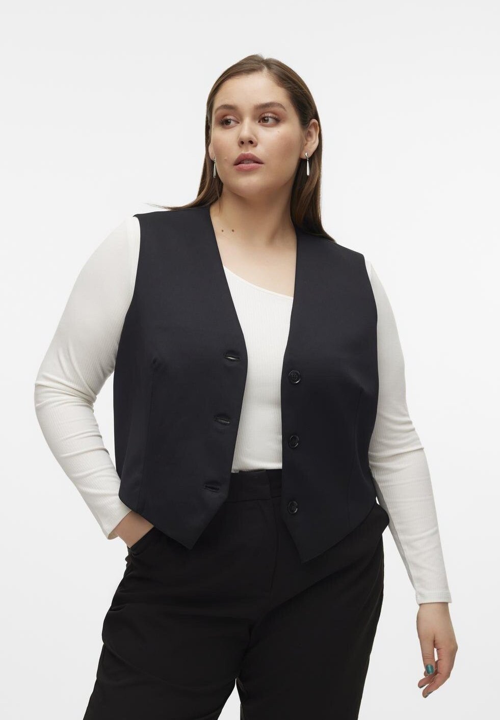 

Жилет VMCCADENCE TAILORED WAISTCOAT Vero Moda Curve, цвет black