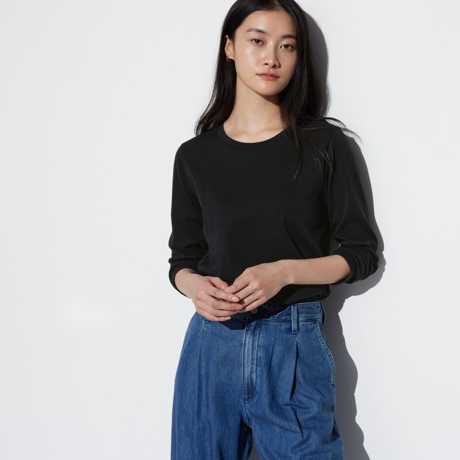 

Футболка Uniqlo с круглым вырезом и длинными рукавами, черный