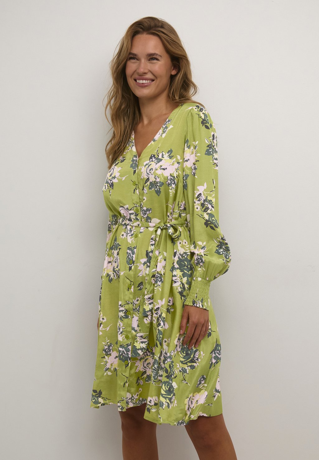 Платье-блузка POLLIE Kaffe, цвет green stencil flower print