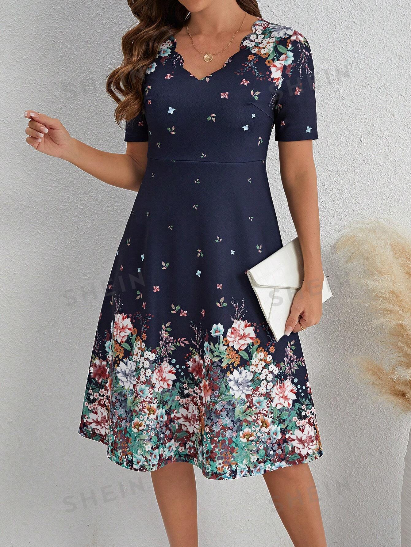 SHEIN Clasi Женское платье миди с v-образным вырезом и короткими рукавами с цветочным принтом, темно-синий платье с короткими рукавами и принтом сердечки 3 года 94 см розовый