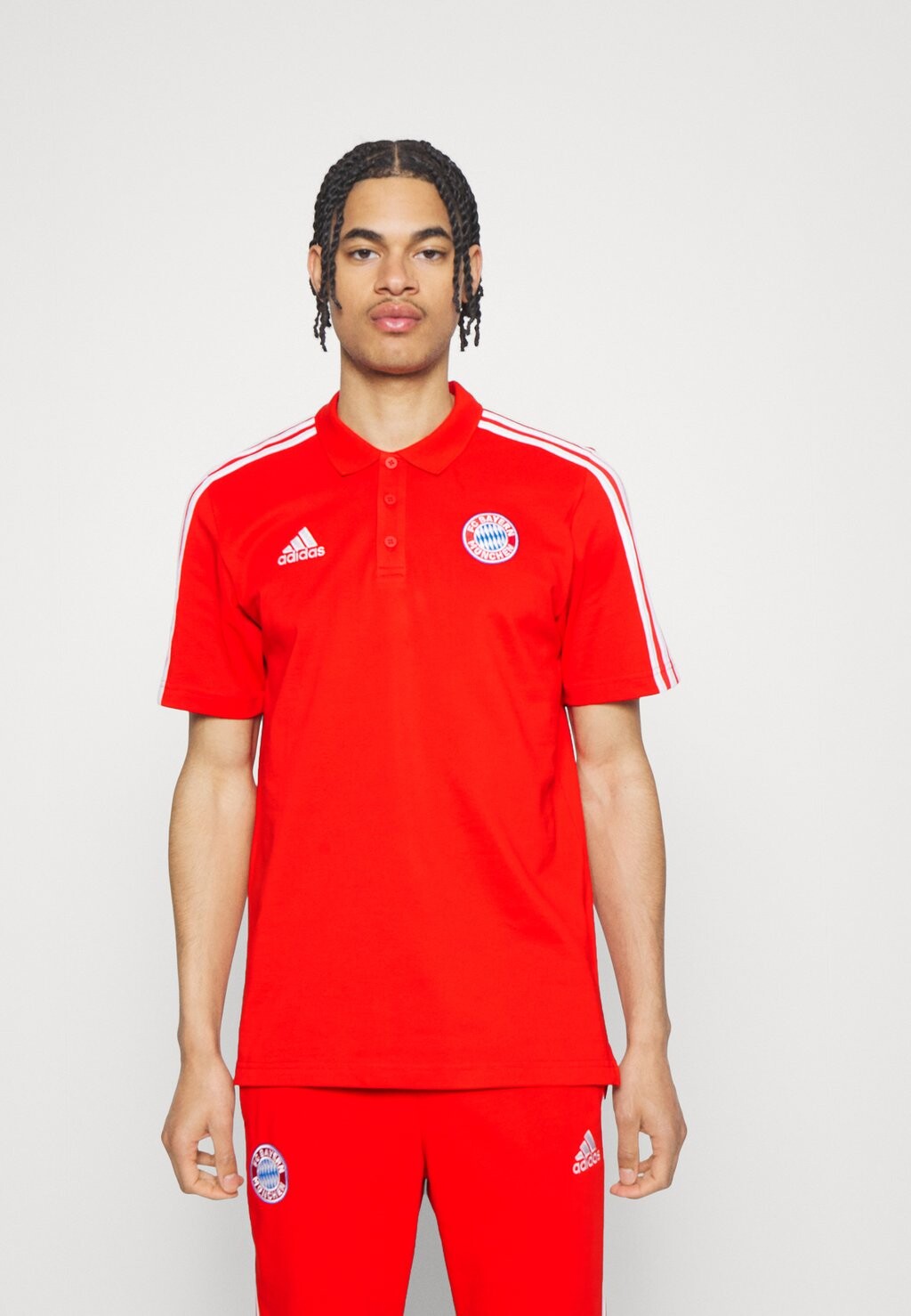 

Спортивная футболка Adidas