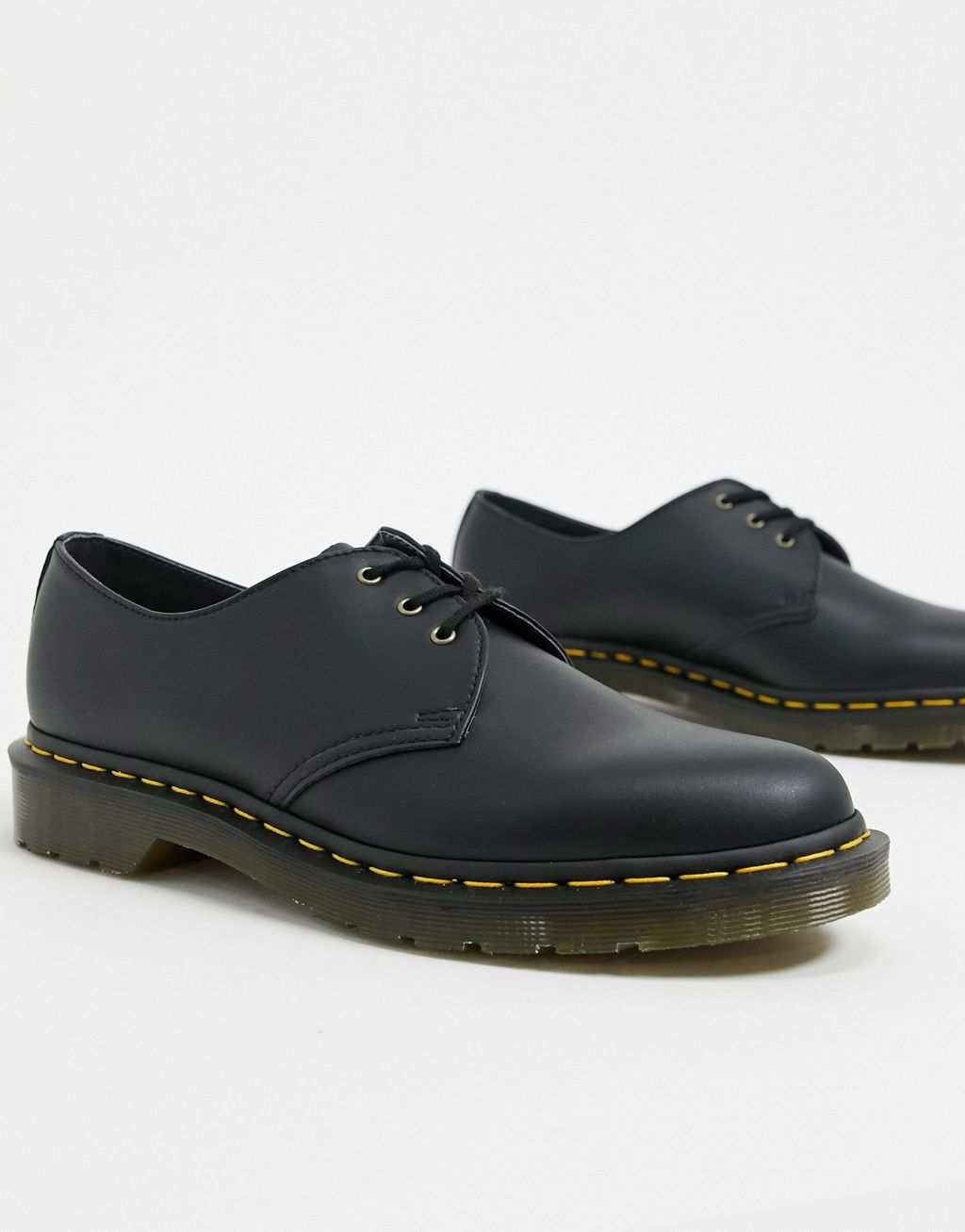 

Черные туфли с 3 парами люверсов Dr Martens Vegan 1461