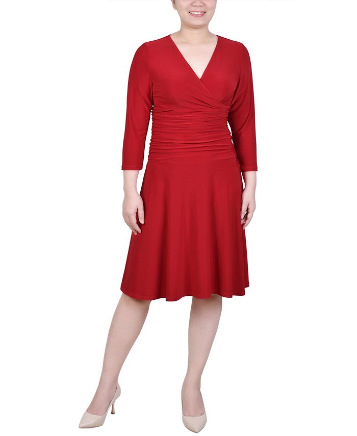 Миниатюрное платье с рукавами 3/4 и присборенной талией NY Collection, цвет Cherry Red