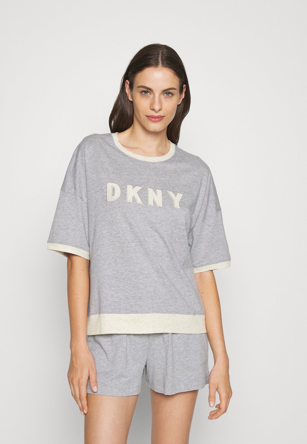 Фирменный пижамный комплект DKNY, серый