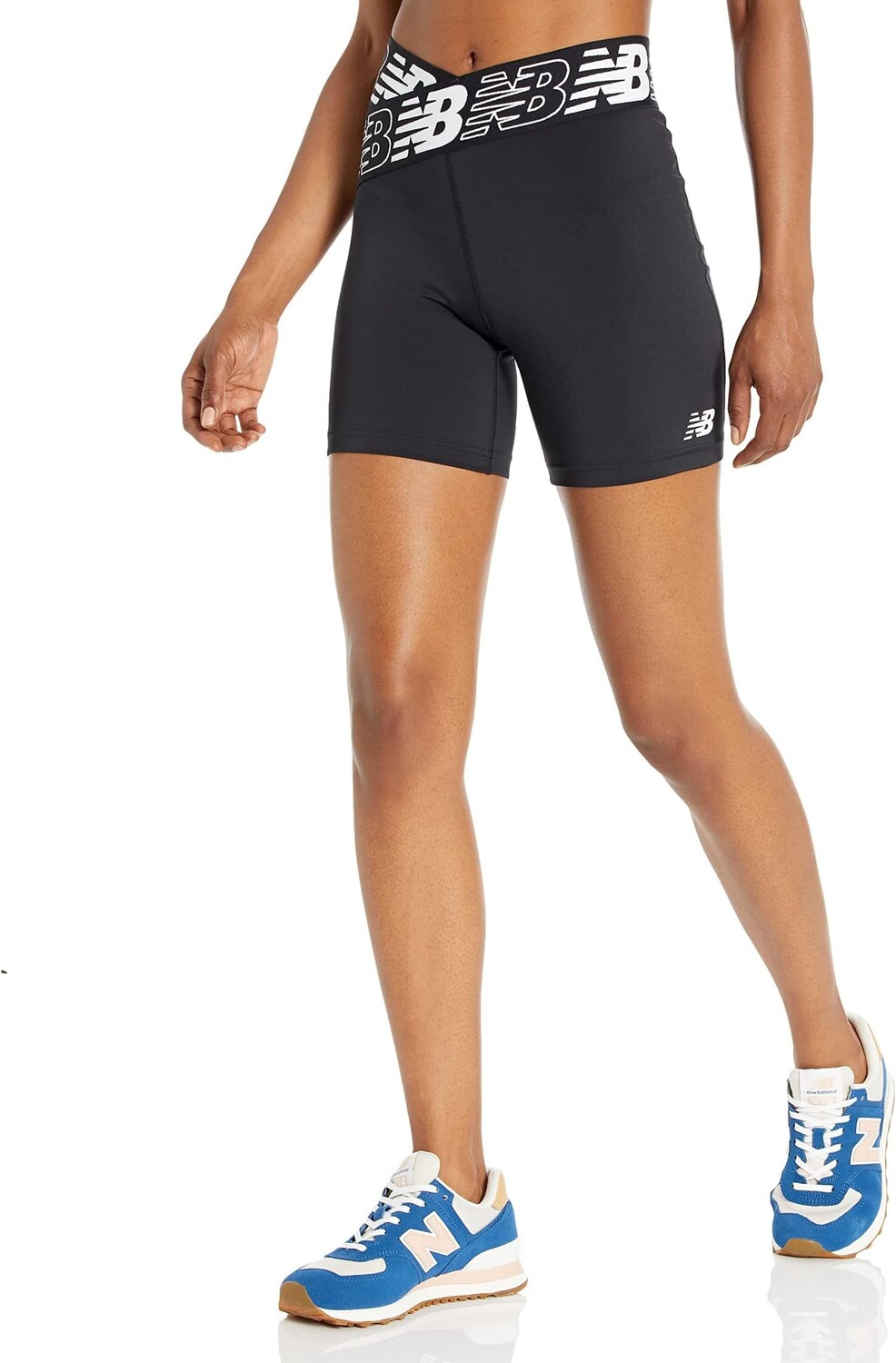 

Неумолимые приталенные шорты New Balance, черный