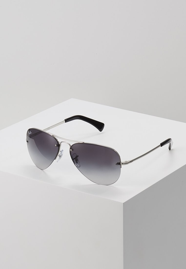 

Солнцезащитные очки Ray-Ban