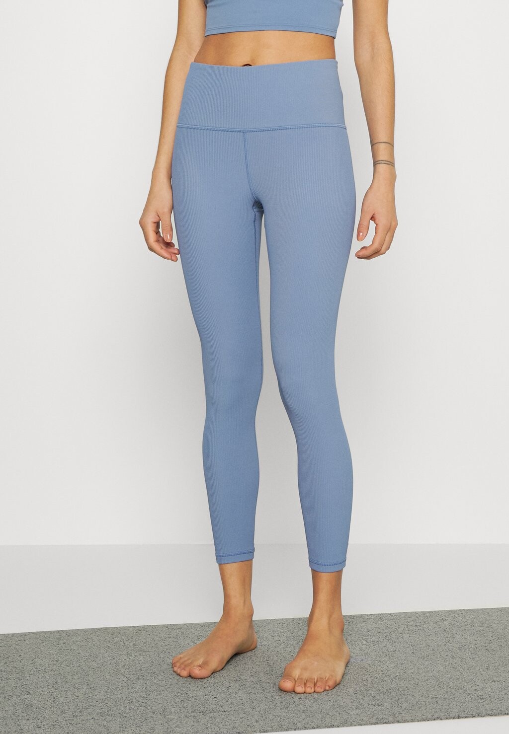

Тайтсы Athleta, синий