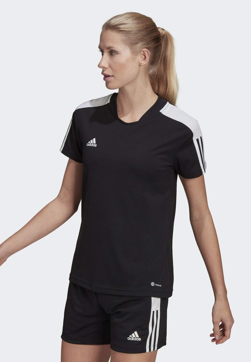 

Футболка с принтом Adidas, черный