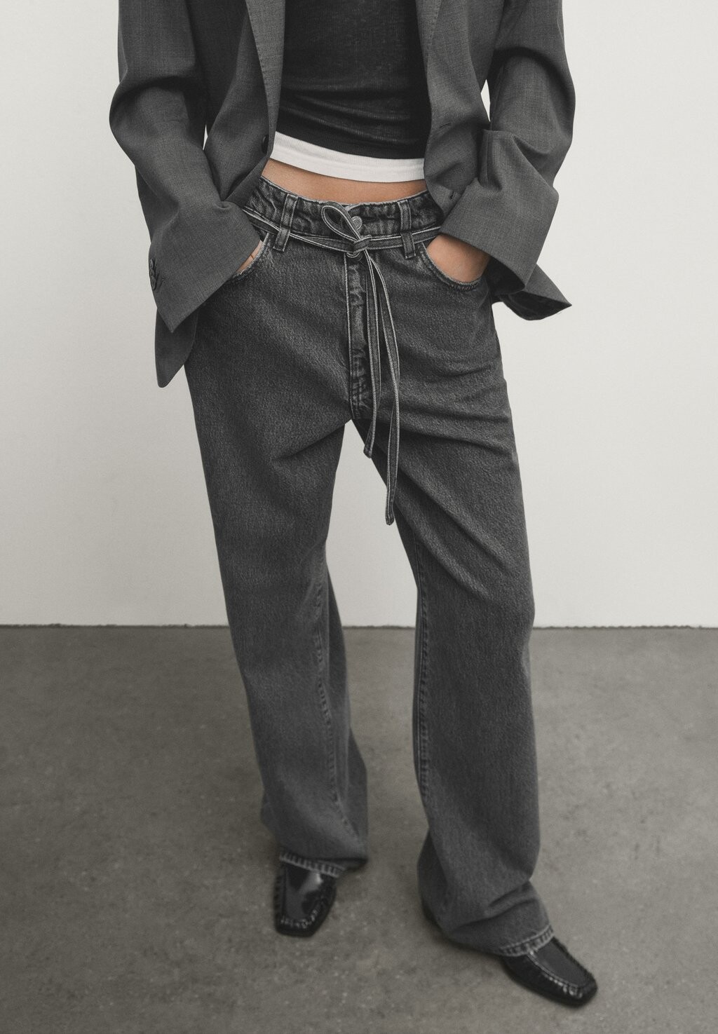 

Джинсы прямого кроя HIGH-WAIST Massimo Dutti, цвет dark grey