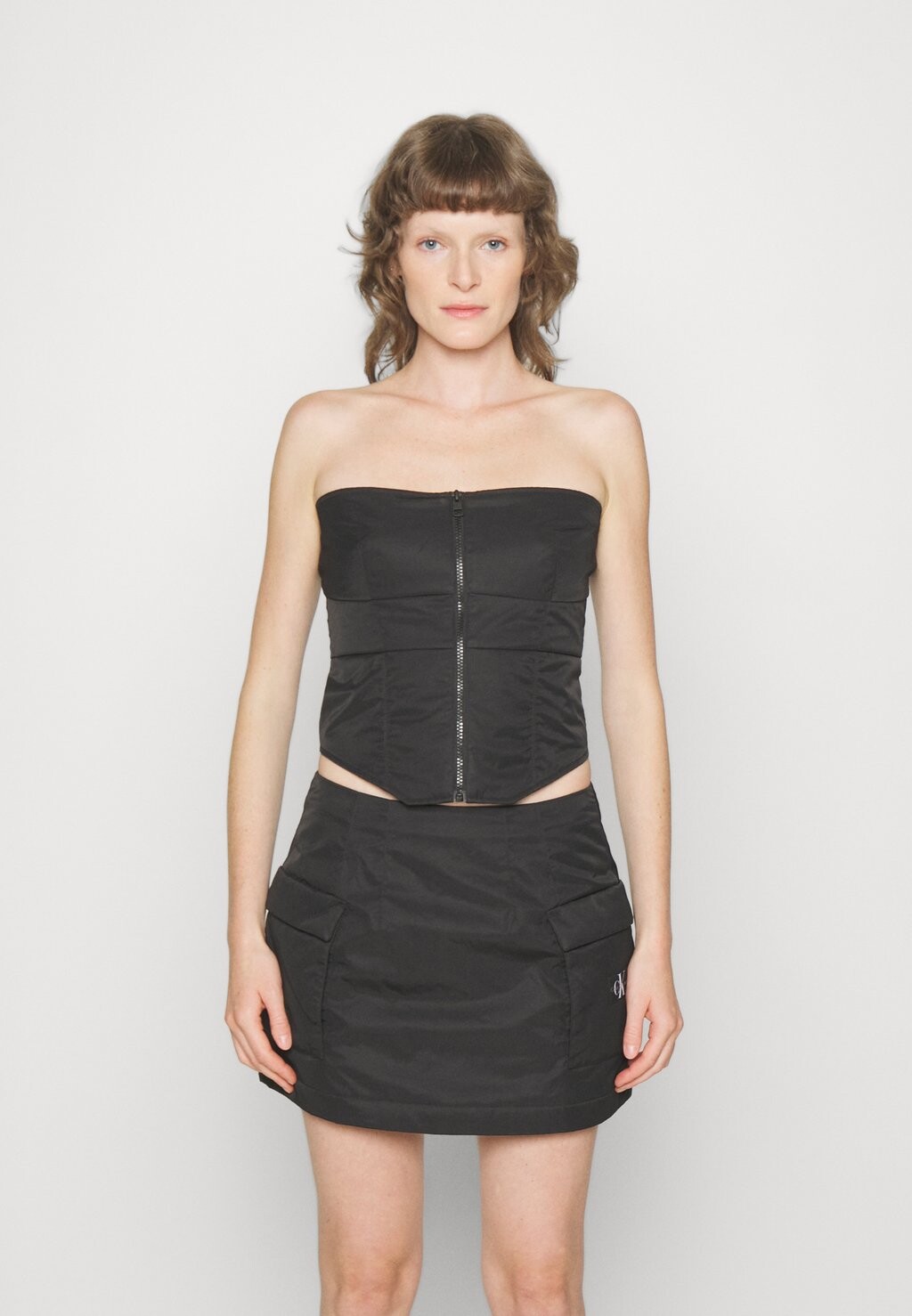 

Топ БЬЮТЬЕ LIGHT PADDED Calvin Klein Jeans, черный