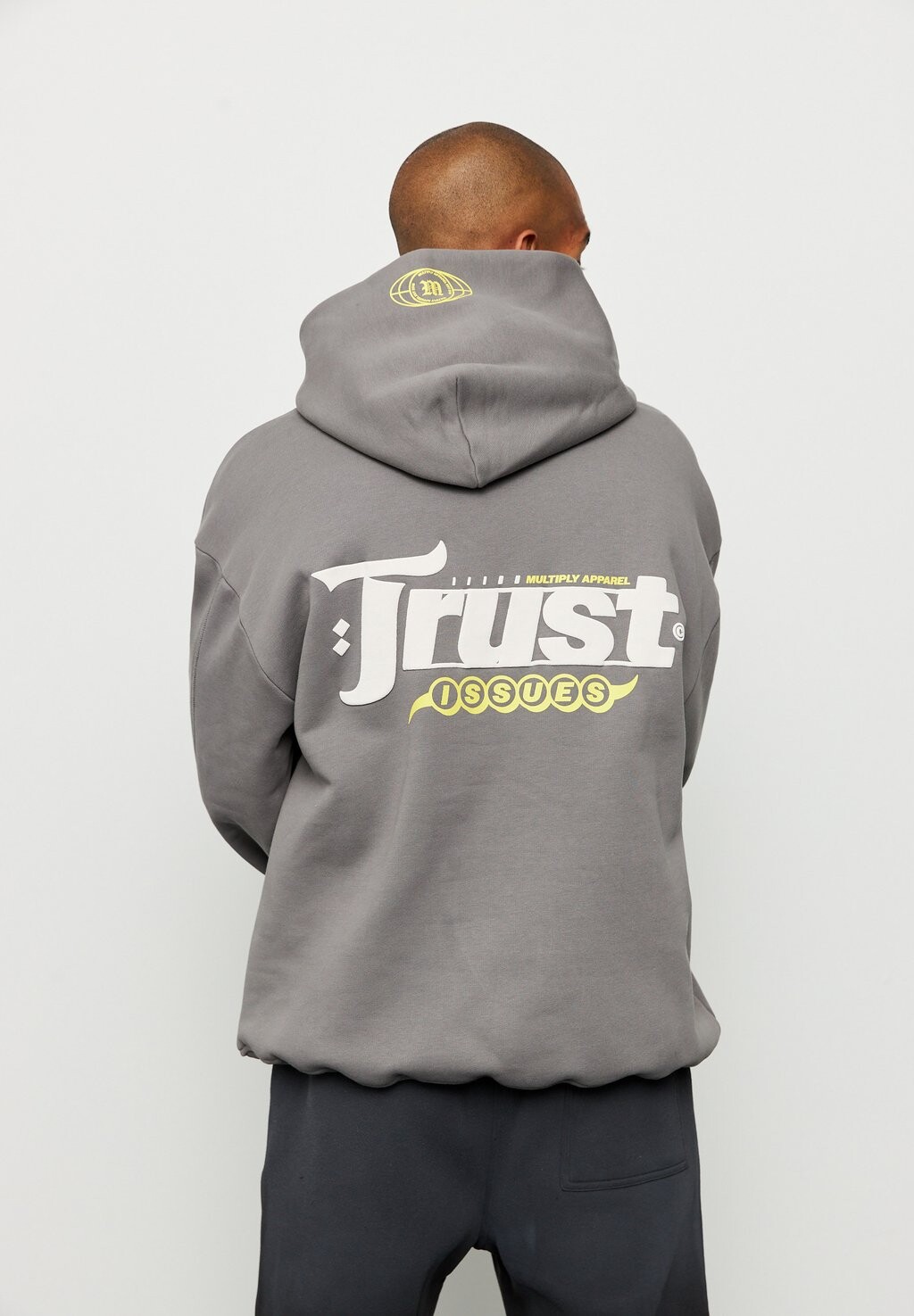 

Толстовка OVERSIZE TRUST ISSUES Multiply Apparel, цвет smoke pearl