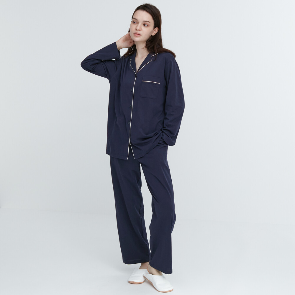 

Пижама Uniqlo AIRism из смесового хлопка с длинными рукавами темно-синий