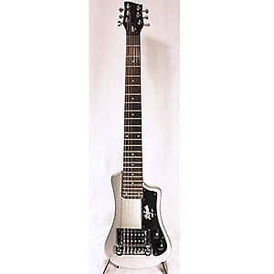 Электрогитара Hofner Shorty Guitar Limited Edition Travel Guitar - Silver Sparkle цена и фото