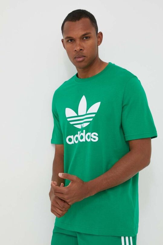 

Хлопковая футболка adidas Originals, зеленый