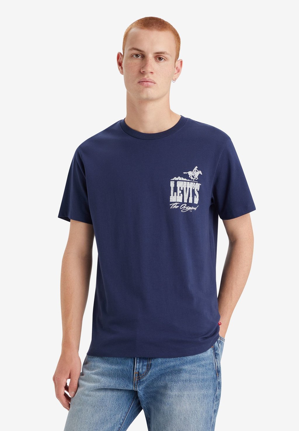 цена футболка с принтом Graphic Crewneck Tee Levi's, цвет western logo naval academy